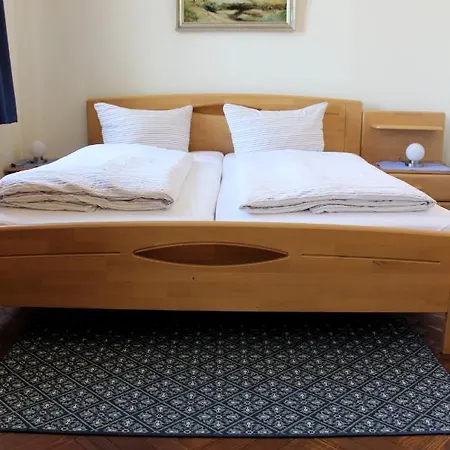 מלון The Avalon - Altstadt 3*