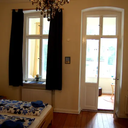 מלון The Avalon - Altstadt 3*