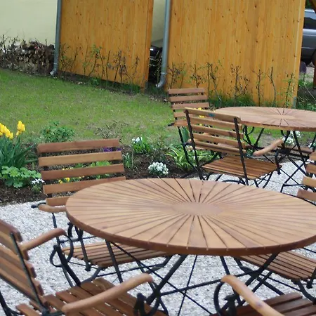 The Avalon - Altstadt Hotel 2*